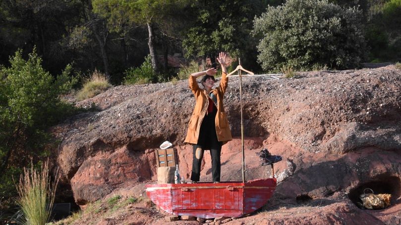 Teatro visual y de objetos en Hai y el pez dorado, espectáculo de calle